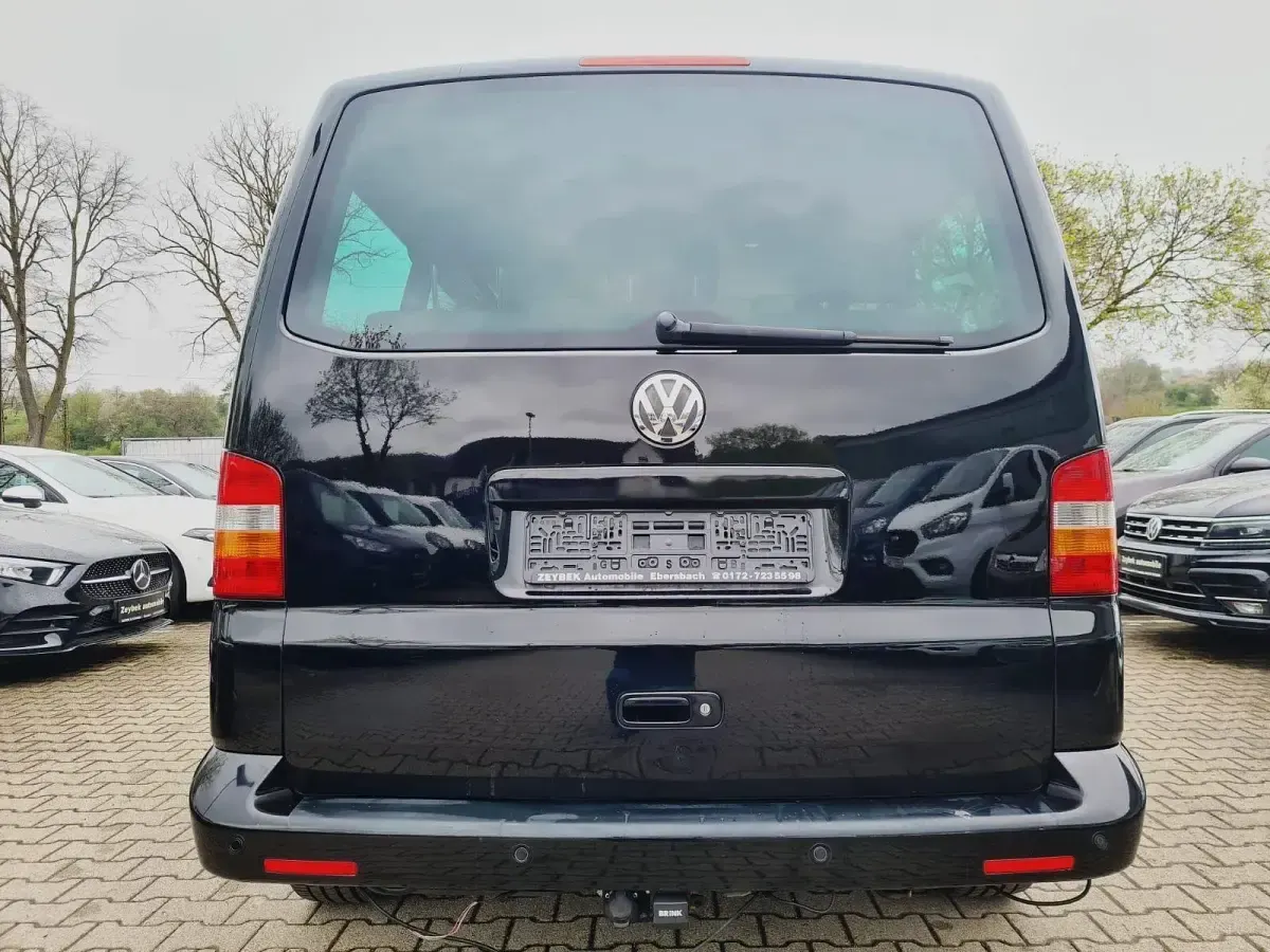 Gebraucht VW Multivan 131 PS (96 kW) 2008 Schwarz Van / Kleinbus