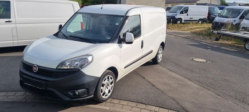Weiß Gebraucht 2016 Fiat Doblò Van / Kleinbus | 5.990 € (Guter Preis) - Bild 1/4