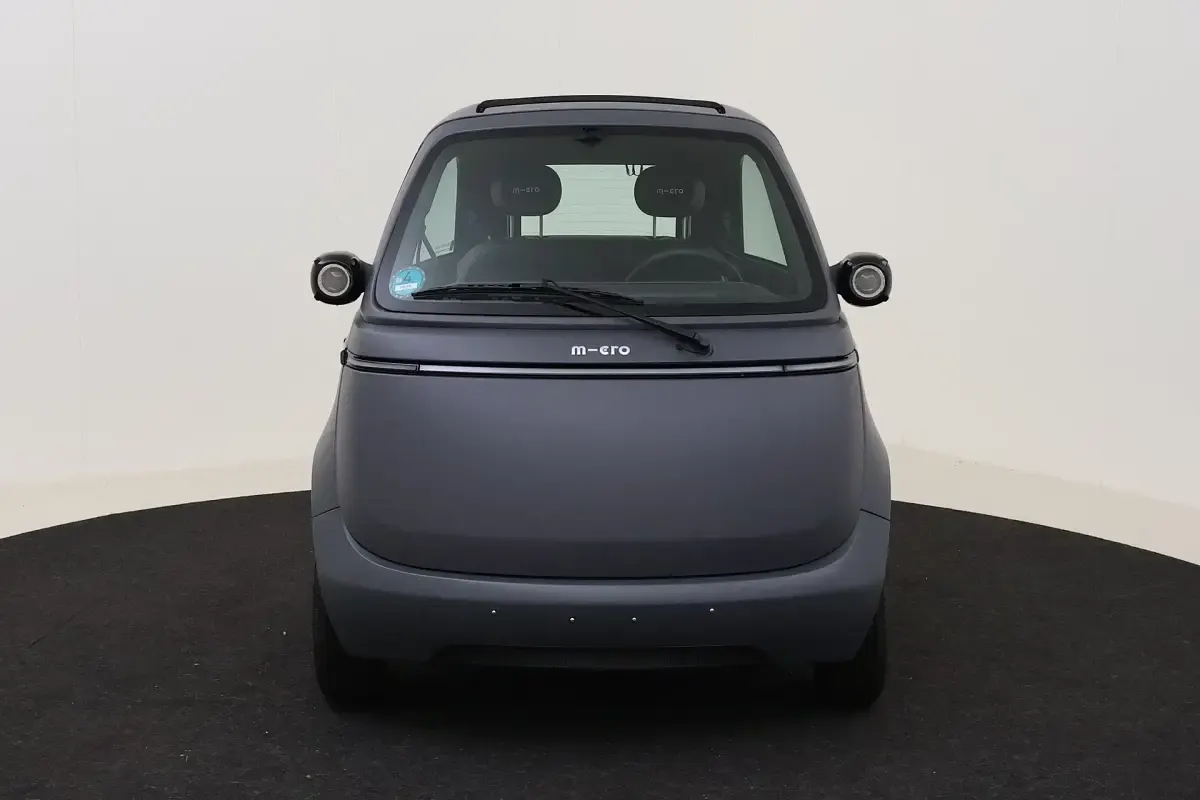 Gebraucht Micro Microlino 13 kW (18 PS) 2024 Schwarz (berlin anthrazit matt) Kleinwagen