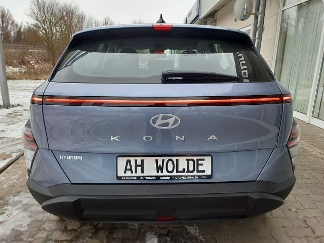 Neu Hyundai Kona Select 150 PS (110 kW) 2026 Meta blue / mic SUV