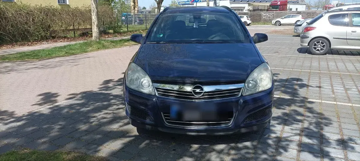 Usata Opel Astra Catch Me 101 CV (74 kW) 2007 Blu Station wagon