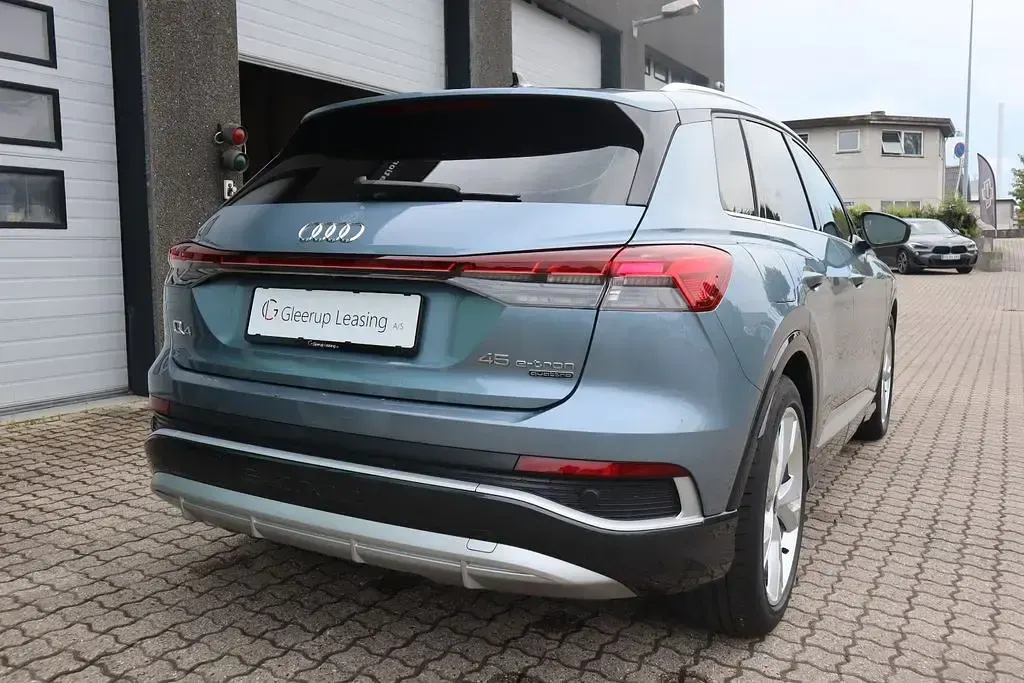 Gebraucht Audi Q4 e-tron Basis 194 kW (265 PS) 2022 Blau SUV