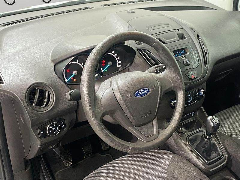 Gebraucht Ford Transit 101 PS (74 kW) 2019 Weiß Kombi