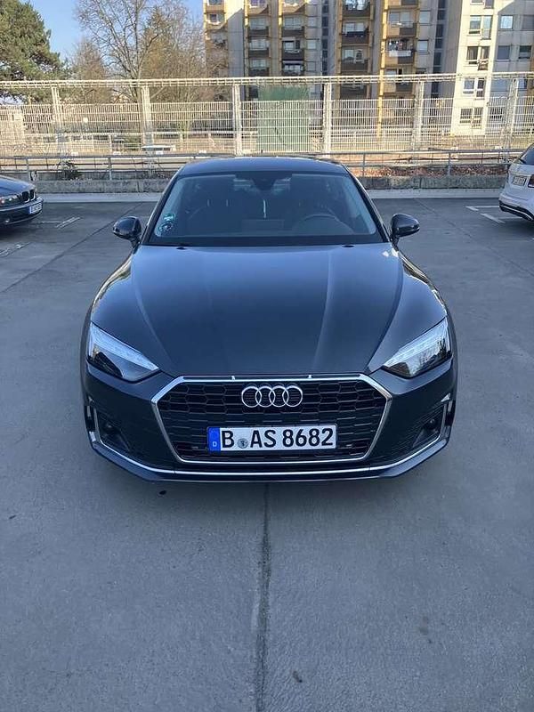 Gebraucht Audi A5 Advanced 204 PS (150 kW) 2021 Grau Coupé