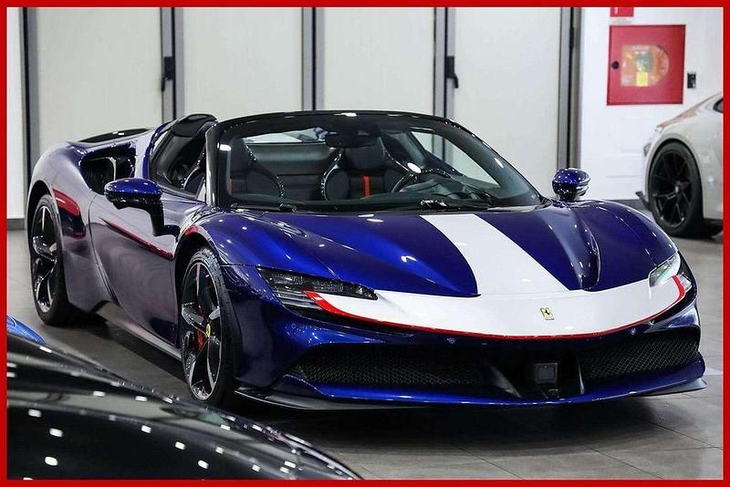 Gebraucht Ferrari SF90 779 PS (572 kW) 2021 Blau Cabrio