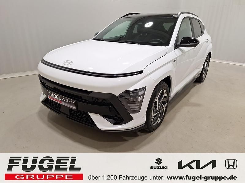 Serenity white / mic Gebraucht 2023 Hyundai Kona N Line SUV | 29.999 € (Superpreis) - Bild 1/4