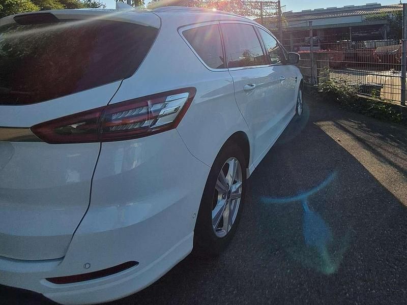 Gebraucht Ford S-MAX Titanium 190 PS (139 kW) 2020 Van / Kleinbus