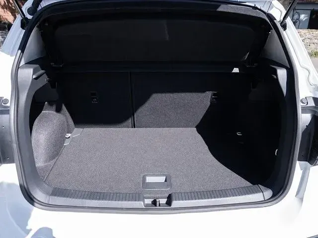 Gebraucht VW T-Cross Goal 95 PS (69 kW) 2024 Pure white SUV