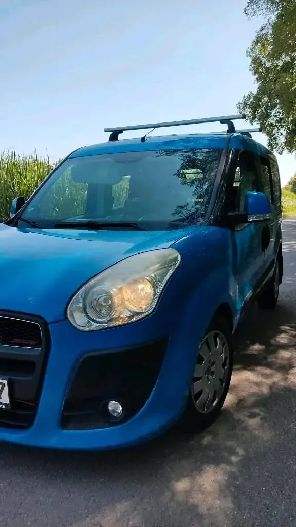 Gebraucht Fiat Doblò 135 PS (99 kW) 2013 Blau Van / Kleinbus