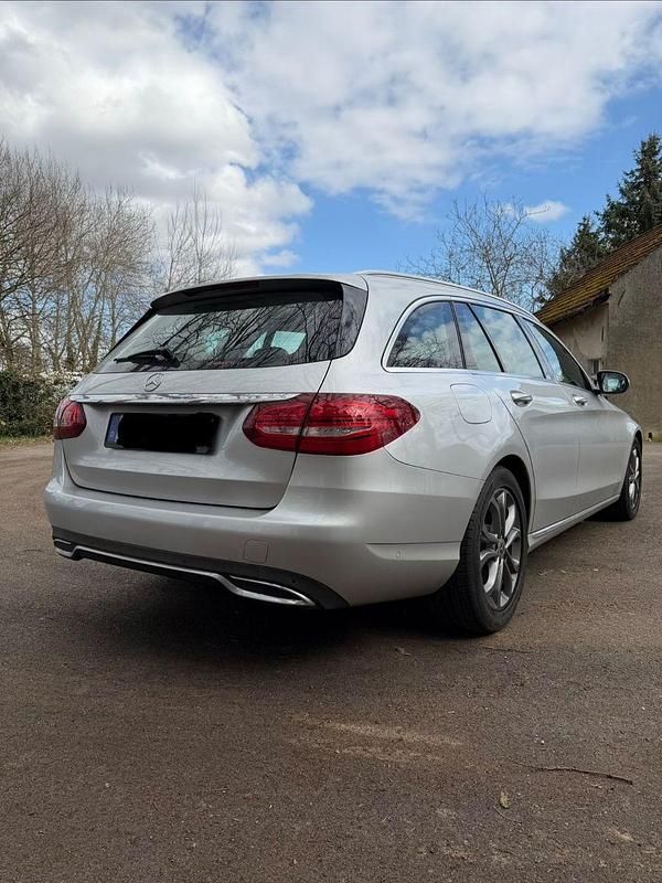 Gebraucht Mercedes C180 156 PS (114 kW) 2015 Silber Kombi
