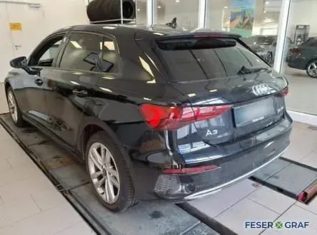 Second-hand Audi A3 Advanced Plus 150 CP (110 kW) 2023 Negru Berlinǎ