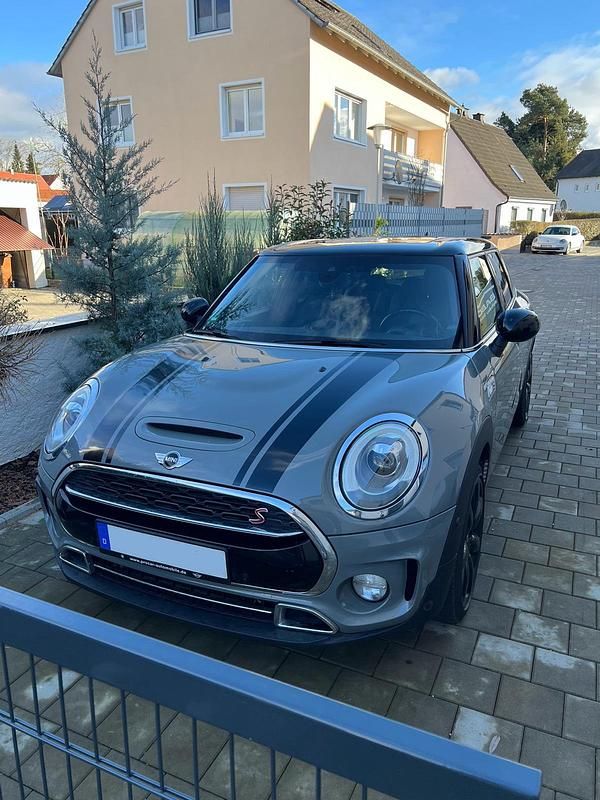Grau Gebraucht 2017 Mini Cooper S Clubman Kombi | 16.900 € (Guter Preis) - Bild 1/4