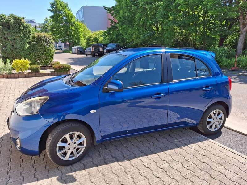 Blau Gebraucht 2015 Nissan Micra Acenta Kleinwagen | 5.700 € (Fairer Preis) - Bild 1/4