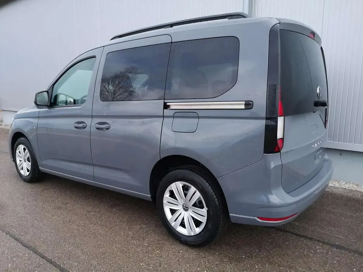 Neu VW Caddy Basis 122 PS (89 kW) 2026 Puregrey Van / Kleinbus