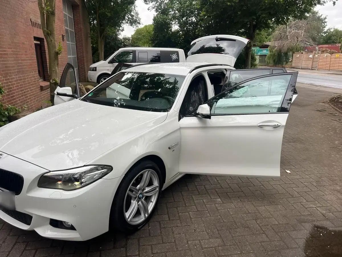 Gebraucht BMW 530 258 PS (189 kW) 2015 Weiß Kombi