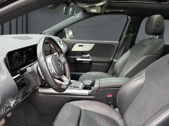 Gebraucht Mercedes GLA200 163 PS (119 kW) 2022 SUV