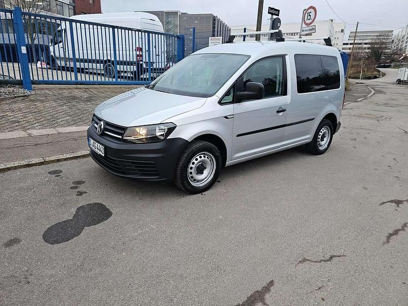 Gebraucht VW Caddy 102 PS (75 kW) 2016 Reflexsilber metallic Van / Kleinbus