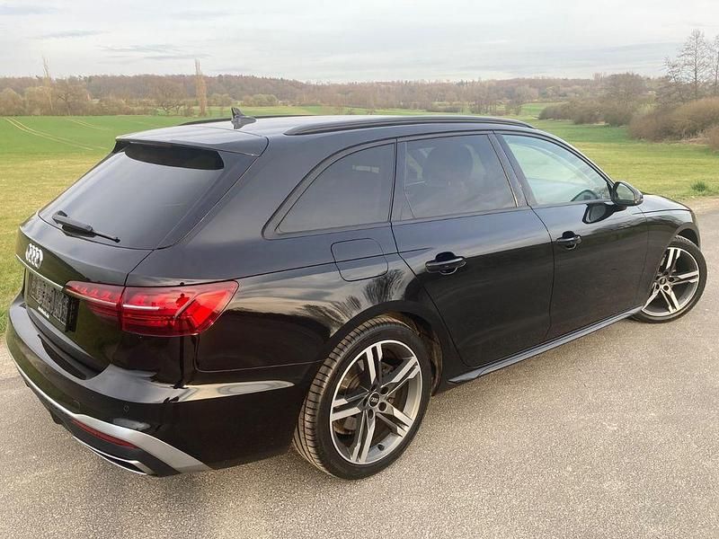 Gebraucht Audi A4 S-Line 163 PS (119 kW) 2021 Schwarz Kombi