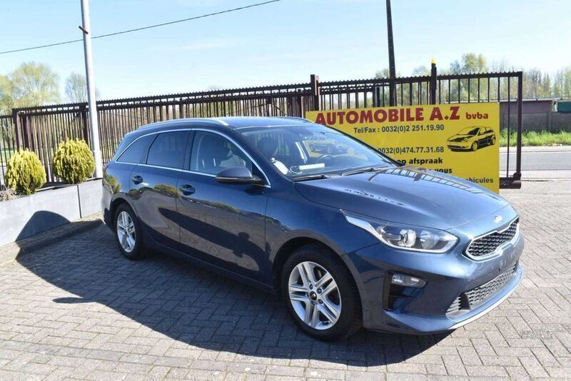 Blau Gebraucht 2020 Kia Ceed Sportswagon GT-Line Kombi | 14.499 € (Guter Preis) - Bild 1/4