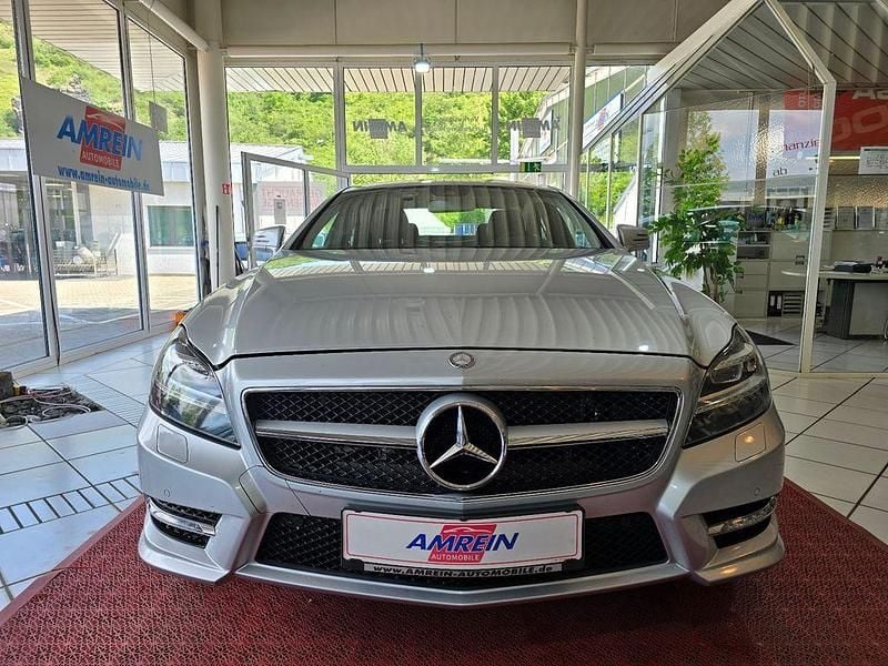 Silber Gebraucht 2012 Mercedes CLS500 AMG Limousine | 19.900 € (Fairer Preis) - Bild 1/4