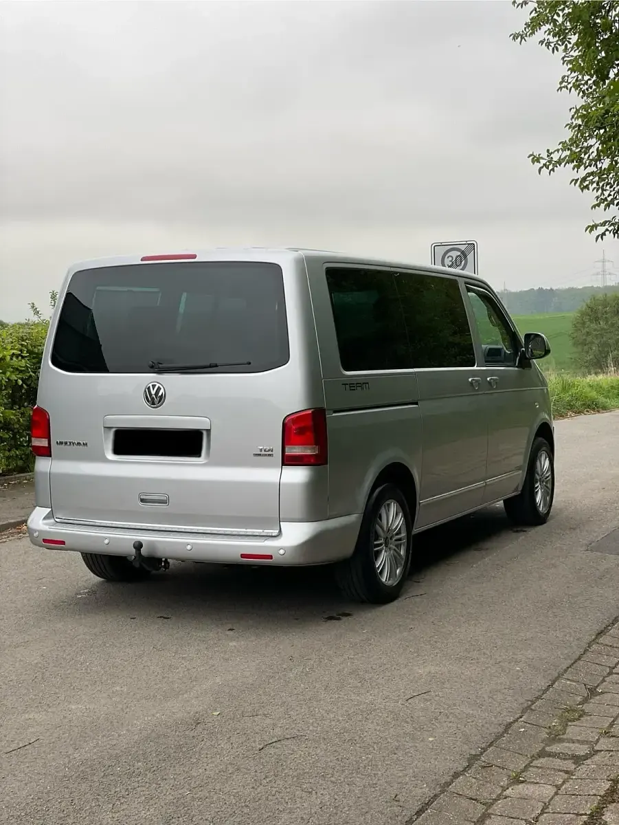 Brugt VW T5 Team 179 HK (131 kW) 2011 Sølv Van
