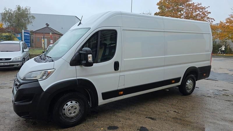 Gebraucht Opel Movano Selection 140 PS (102 kW) 2023 Weiß Van