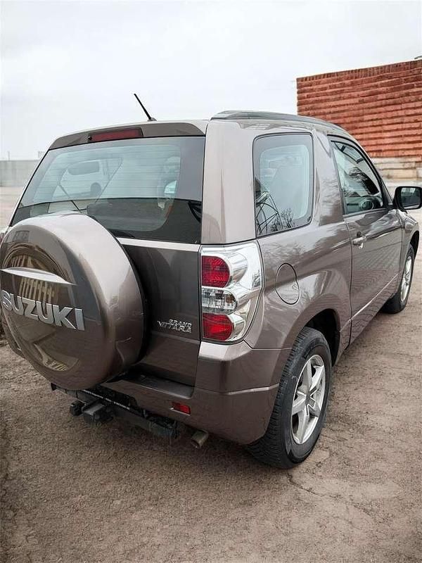 Gebraucht Suzuki Grand Vitara 129 PS (94 kW) 2013 Braun SUV