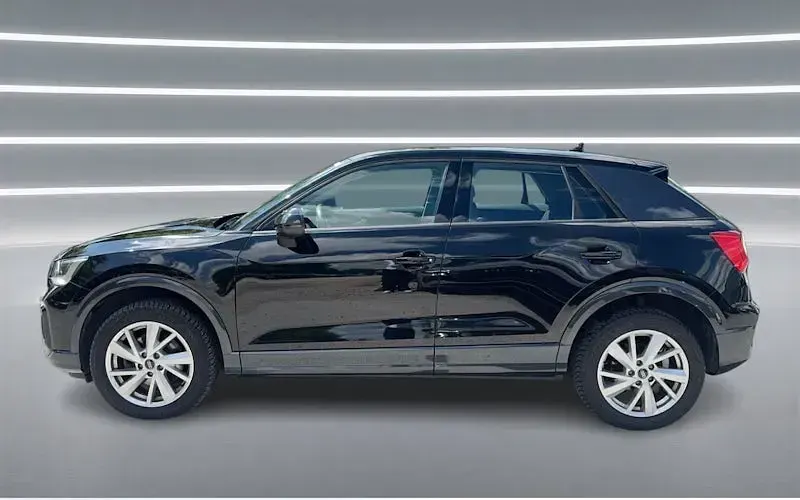 Gebraucht Audi Q2 Advanced Plus 150 PS (110 kW) 2023 Mythosschwarz metallic SUV