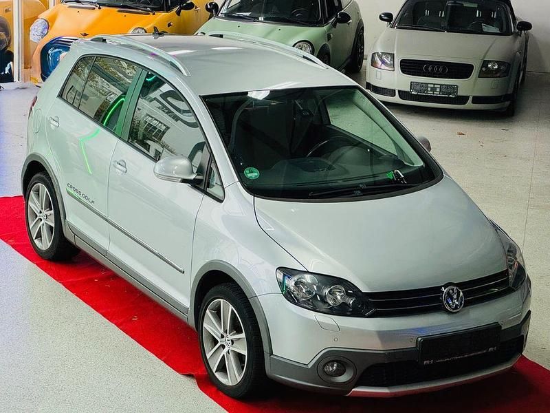 Silber Gebraucht 2012 VW Golf Plus Cross Van / Kleinbus | 10.950 € (Etwas zu teuer) - Bild 1/4