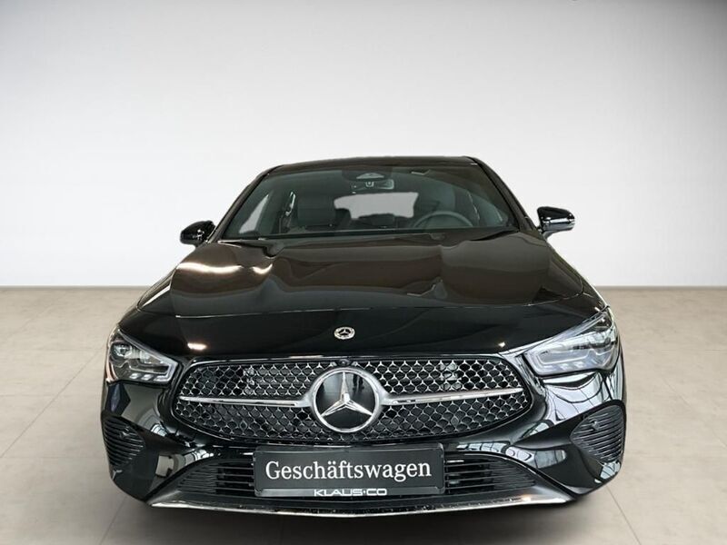 Gebraucht Mercedes CLA200 Progressive 150 PS (110 kW) 2025 Schwarz Limousine