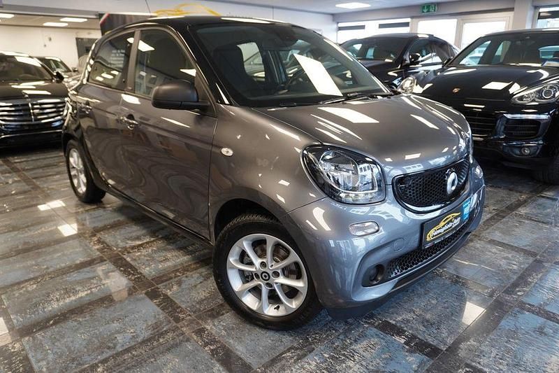 Gebraucht Smart ForFour 71 PS (52 kW) 2017 Schwarz Kleinwagen