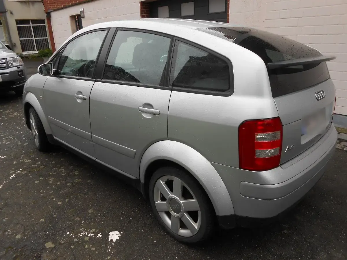 Gebraucht Audi A2 75 PS (55 kW) 2003 Silber Kleinwagen