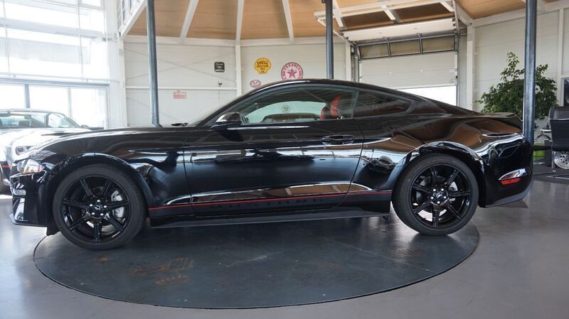 Second-hand Ford Mustang 314 CP (230 kW) 2019 Negru Coupe