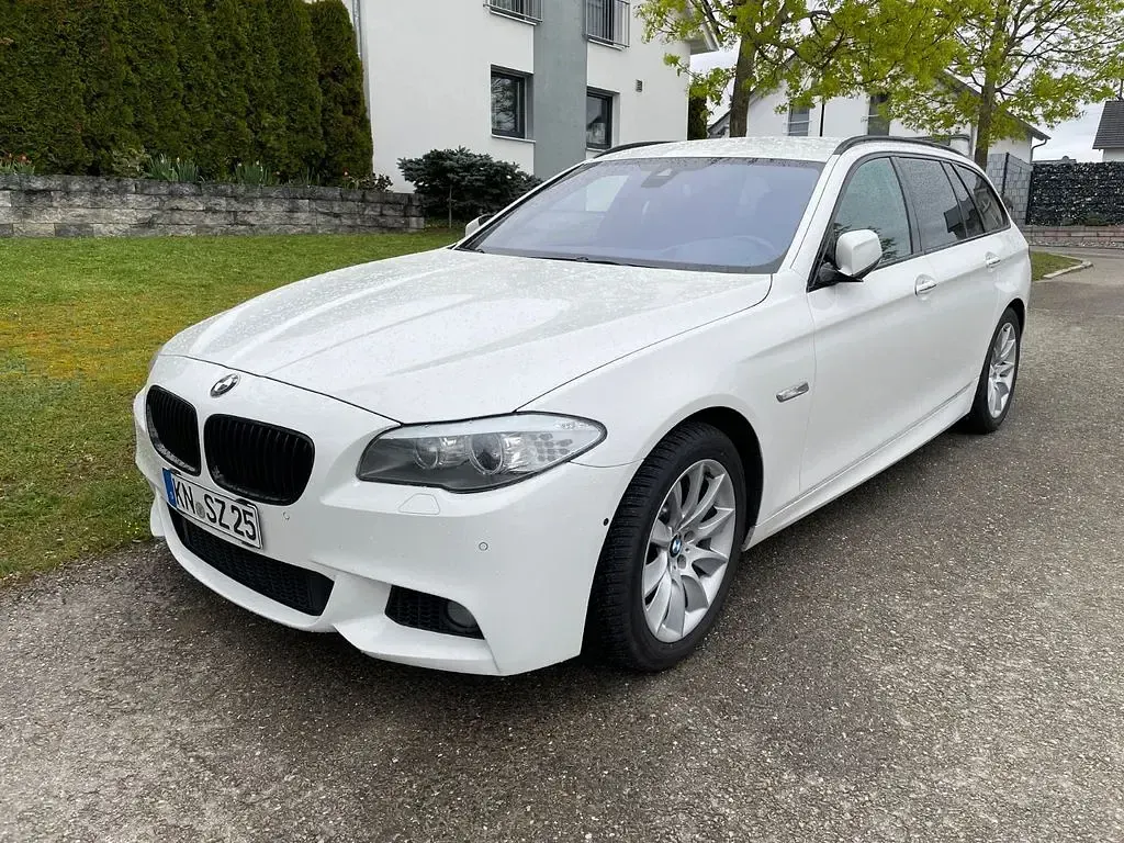 Gebraucht BMW 530 M Sport 258 PS (189 kW) 2013 Weiß Kombi
