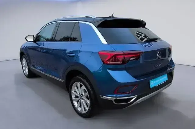 Używany VW T-Roc Style 150 KM (110 kW) 2025 Niebieski SUV