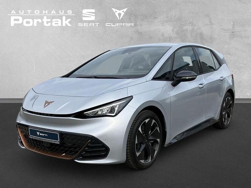 Silber Neu 2025 Cupra Born Kleinwagen | 41.710 € (Etwas zu teuer) - Bild 1/3