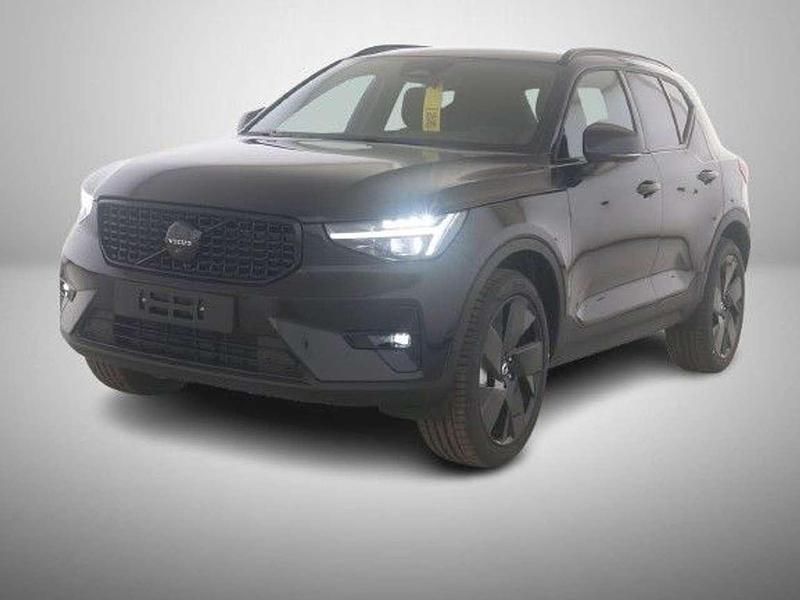 Onyx black / metallic Gebraucht 2025 Volvo XC40 Plus SUV | 39.990 € (Teuer) - Bild 1/4