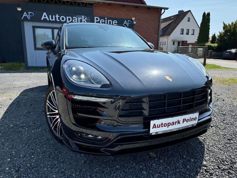 Schwarz Gebraucht 2015 Porsche Macan Turbo SUV | 29.500 € (Superpreis) - Bild 1/4