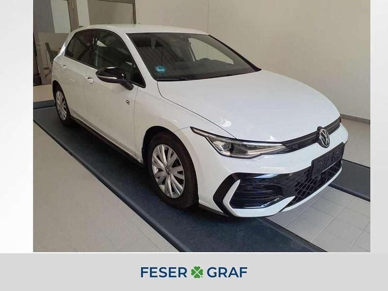 Pure white Gebraucht 2024 VW Golf VIII R-line Limousine | 29.740 € (Guter Preis) - Bild 1/4
