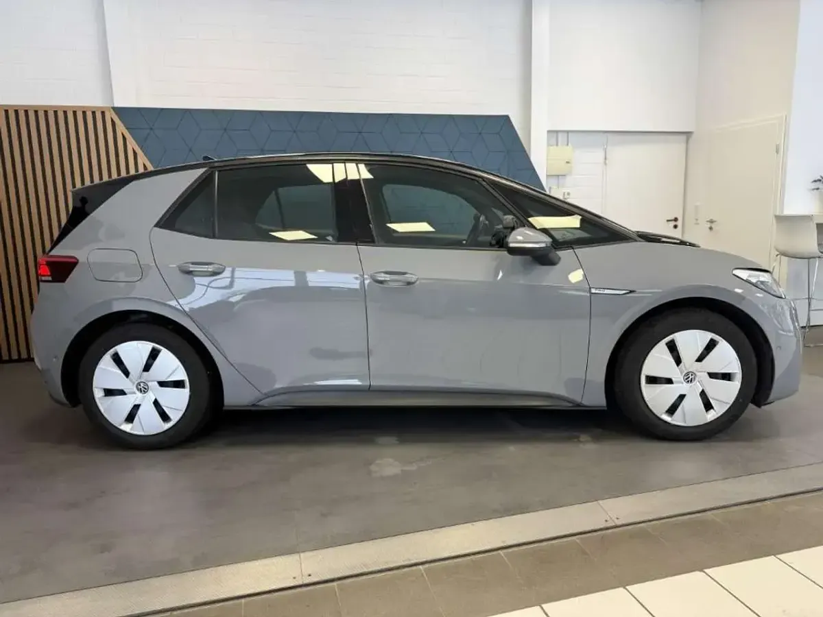 Używany VW ID.3 Pro Performance 150 kW (204 KM) 2023 Szary Hatchback