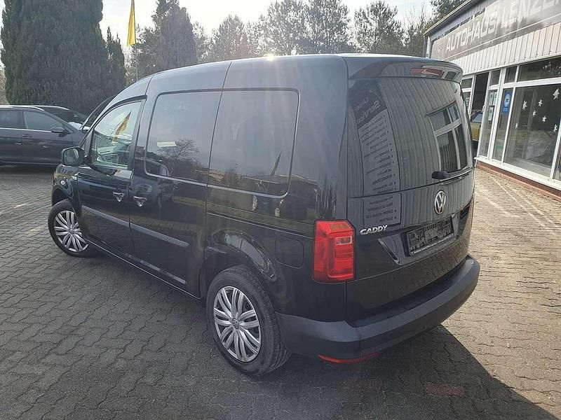 Gebraucht VW Caddy Trendline 150 PS (110 kW) 2016 Deep blackperleffekt Van / Kleinbus