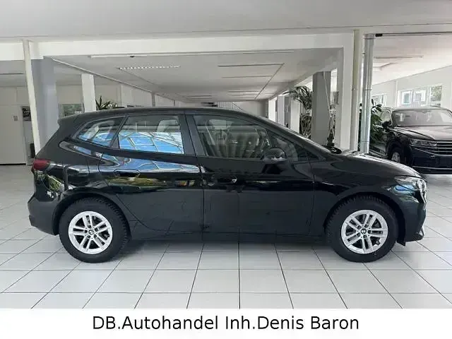 Gebraucht BMW 218 Active Tourer Luxury Line 150 PS (110 kW) 2024 Schwarz Van / Kleinbus