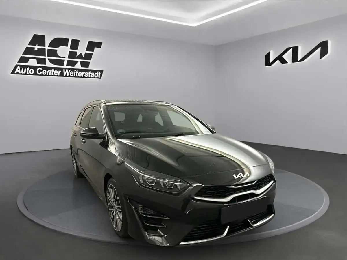 Gebraucht Kia Ceed Sportswagon 159 PS (116 kW) 2023 Schwarz Kombi