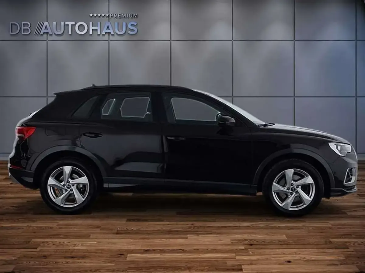 Gebraucht Audi Q3 Advanced Plus 190 PS (139 kW) 2024 Schwarz SUV