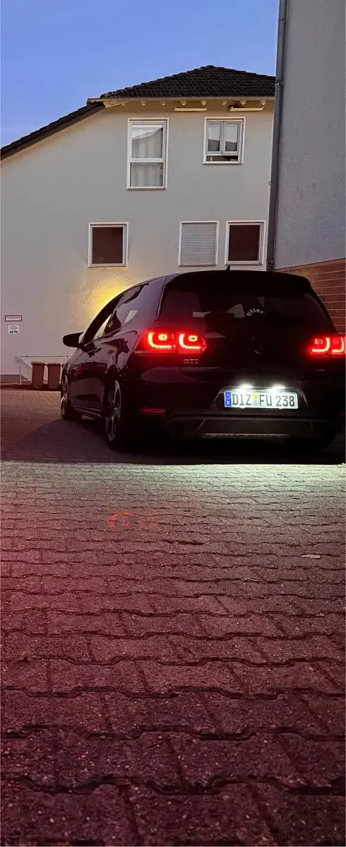 Gebraucht VW Golf VI GTI 211 PS (155 kW) 2010 Schwarz Kleinwagen