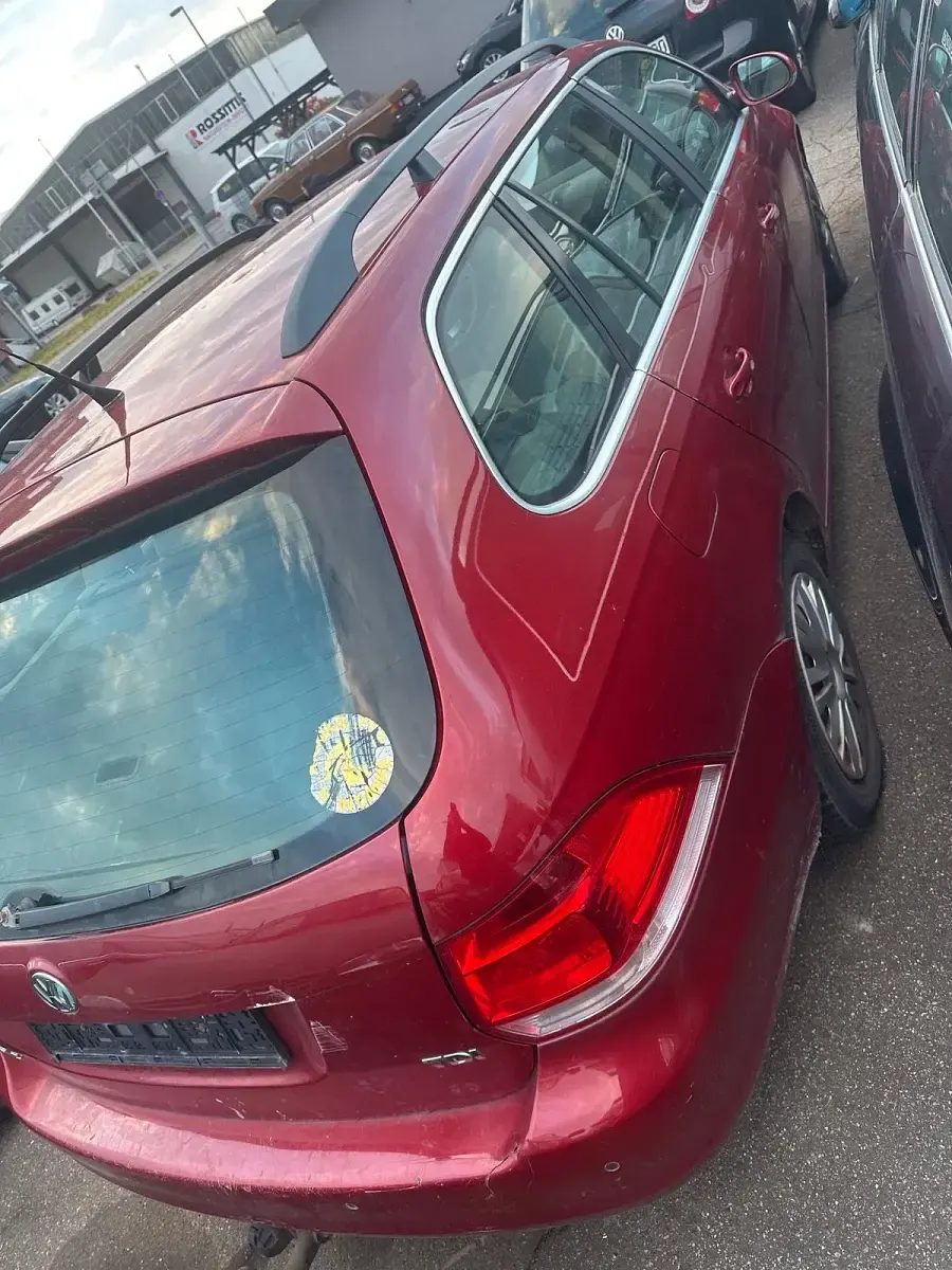 Gebraucht VW Passat 105 PS (77 kW) 2008 Rot Kombi