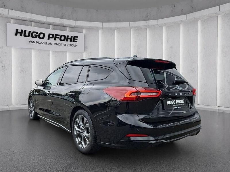 Gebraucht Ford Focus ST-Line X 155 PS (114 kW) 2024 Agate black metallic Kombi