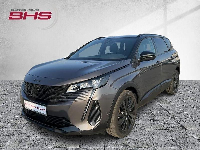 Platinum grau (grau) Gebraucht 2023 Peugeot 5008 GT Van / Kleinbus | 33.980 € (Teuer) - Bild 1/4