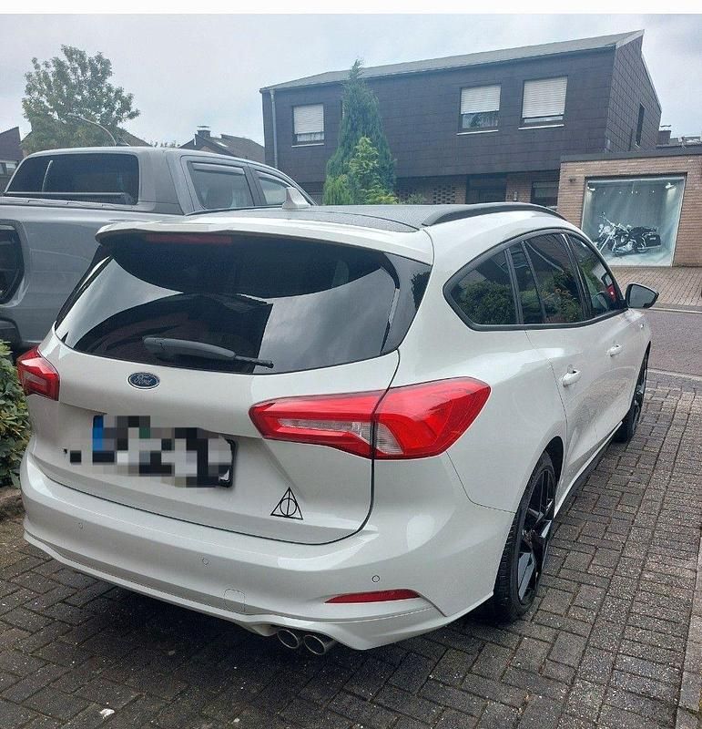 Gebraucht Ford Focus ST-Line X 150 PS (110 kW) 2021 Weiß Kombi