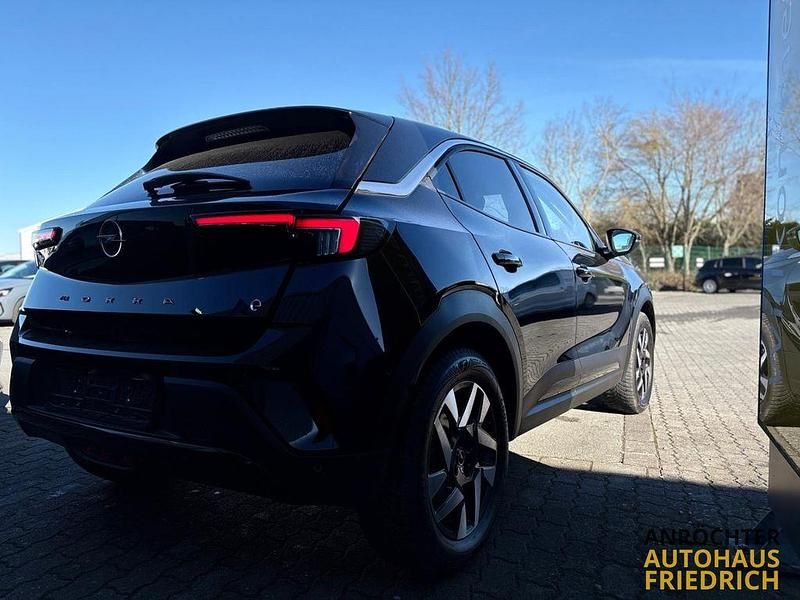 Gebraucht Opel Mokka-e Elegance 100 kW (136 PS) 2023 Karbon schwarz SUV